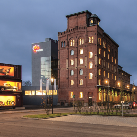 ps-speicher-von-aussen-bei-nacht