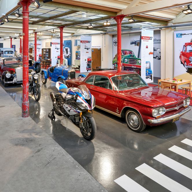 besucherzentrum-der-ps-depots-einblick-in-sammlung