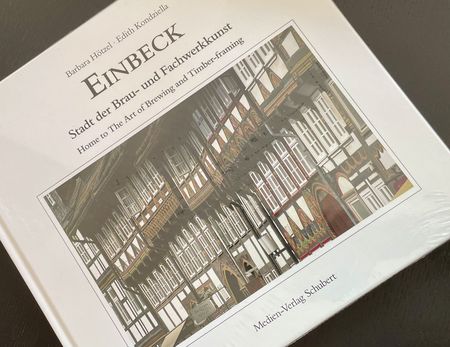 Zweisprachiges Buch über Einbeck 