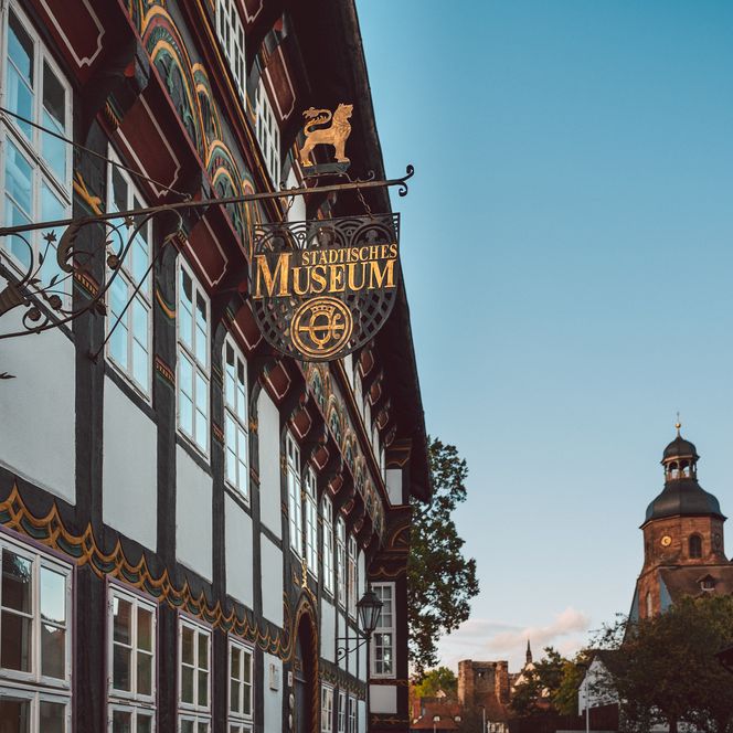 stadt-museum-mit-radhaus_stiftskirche